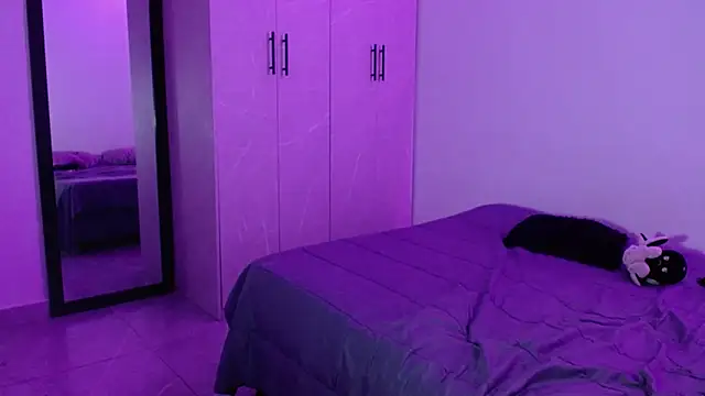 miia-liiam online show from April 12, 7:55 am