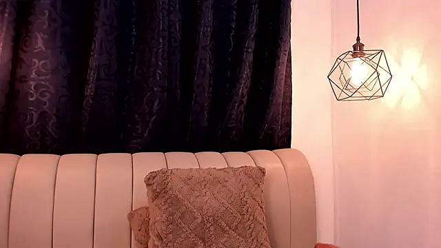 ashly  ms online show from October 23, 8:04 pm