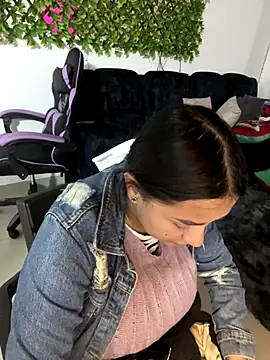 michell boobs  online show from December 5, 1:12 pm