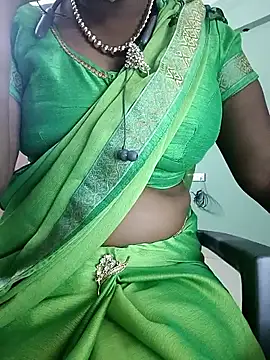 Snapshot of Tamilbigboobie chatting on September 13, 6:49 pm Tamilbigboobie online show from September 13, 6:49 pm
