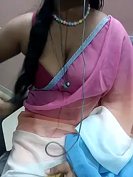 Snapshot of Tamilbigboobie chatting on September 15, 4:25 pm Tamilbigboobie online show from September 15, 4:25 pm