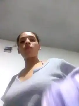 charlotes28 online show from March 21, 8:03 pm