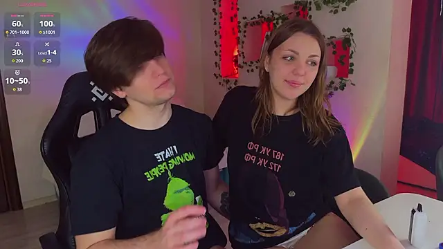 RobertAndLinela online show from March 25, 5:22 am