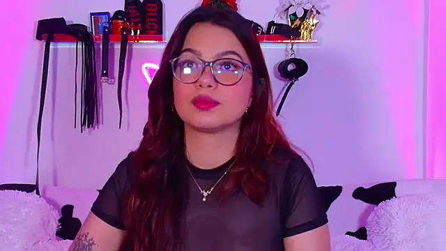 Emi26  online show from December 3, 3:20 am