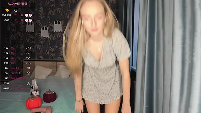 A delina online show from October 28, 1:17 pm