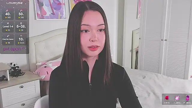 kittenrisha online show from February 2, 4:44 am