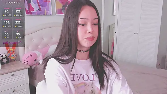 kittenrisha online show from February 9, 6:15 am