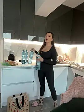 claraxjoyy online show from January 17, 6:32 am