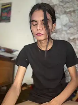 Enna Zarza  online show from April 12, 6:38 am