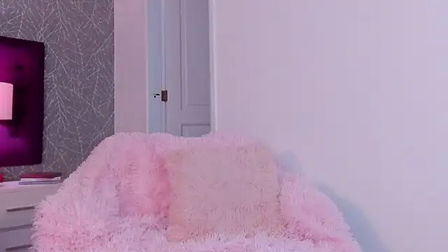 LiaCathaleya online show from April 16, 8:19 pm