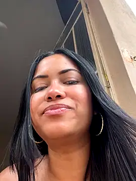 julianabun online show from October 15, 5:04 pm