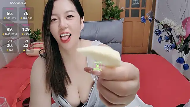 Snapshot of Mi--Manchi chatting on October 7, 12:42 pm Mi--Manchi online show from October 7, 12:42 pm