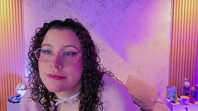 Charlotte  Miller online show from April 11, 11:58 am