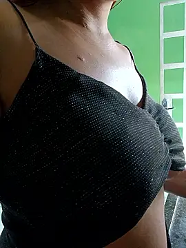 AliceRuivinha2 online show from January 17, 10:34 am