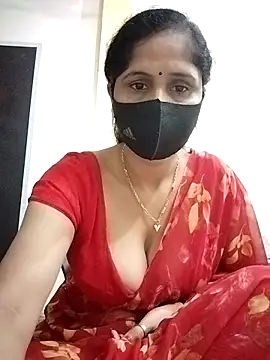 Snapshot of beautifulparii chatting on October 18, 2:47 am beautifulparii online show from October 18, 2:47 am