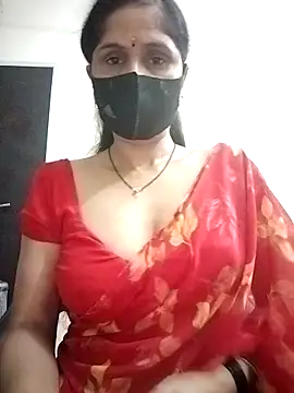 Snapshot of beautifulparii chatting on September 8, 4:39 pm beautifulparii online show from September 8, 4:39 pm