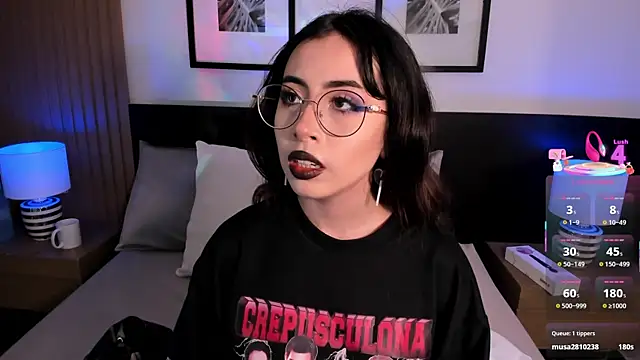 vi anaya online show from November 2, 11:35 am