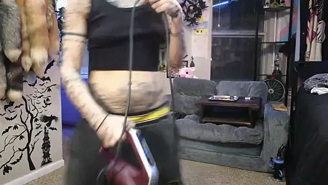 trashbrat online show from March 18, 12:59 am