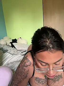 MelissathequeenOff online show from April 27, 3:53 pm