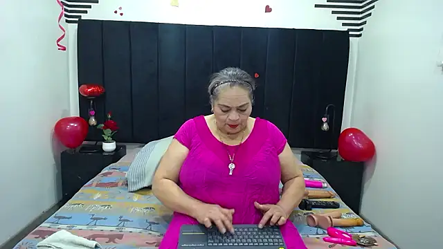 QueenMatturex online show from March 1, 12:38 pm