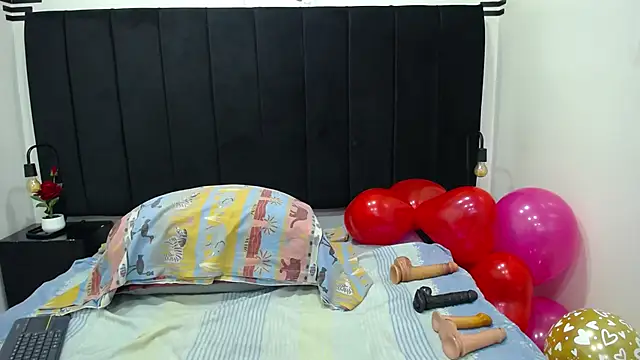 QueenMatturex online show from February 9, 8:00 pm