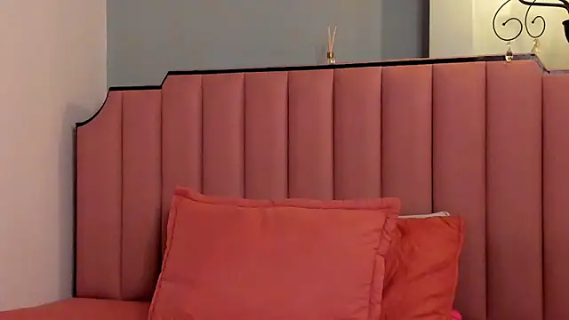 KarenSims online show from February 12, 2:08 pm