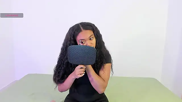 JasmineRose7 online show from March 7, 1:40 pm