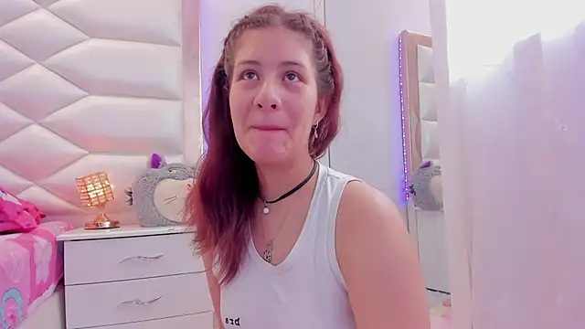 MiaQueen021 online show from September 16, 5:32 pm