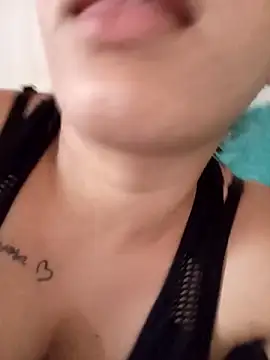 oliveira k online show from March 26, 7:59 pm