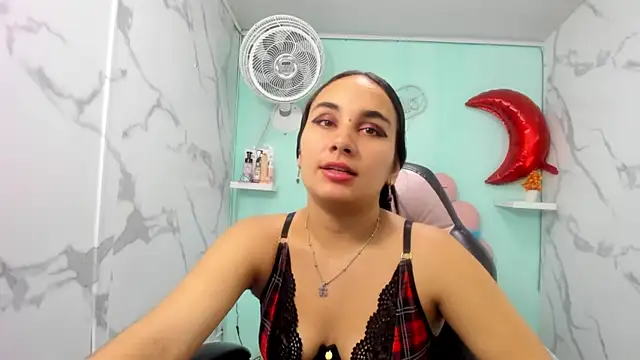 Maylin horny19 online show from May 29, 3:37 am