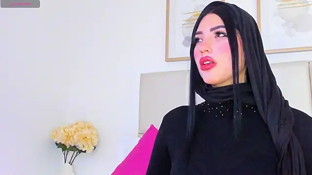 taylorsmiiith  online show from April 9, 7:30 pm