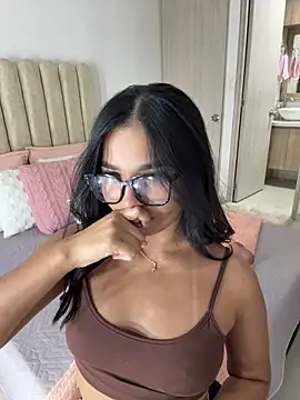 CharlotteGraay online show from March 2, 4:12 am