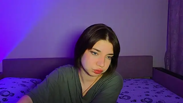 CassJonn online show from December 5, 6:53 pm