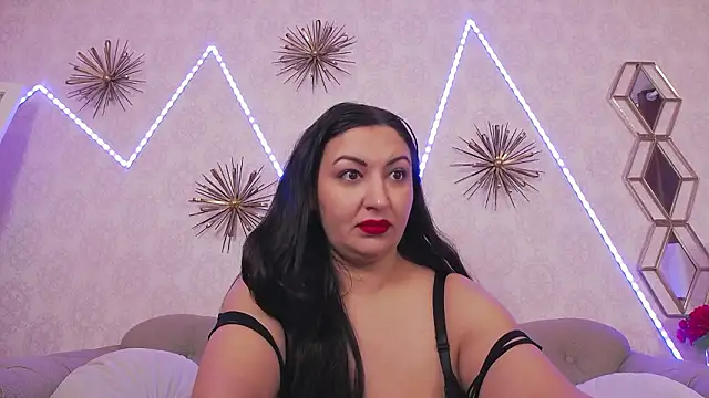 BustyEva  online show from February 22, 7:09 am