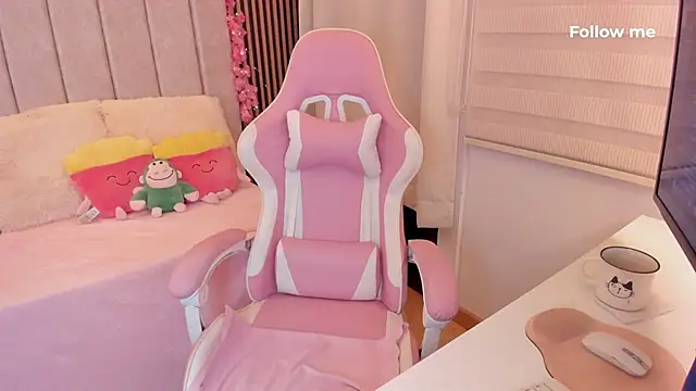 tamy xoo online show from April 5, 7:35 pm