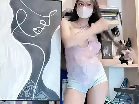 Lush-Office online show from November 19, 7:08 am