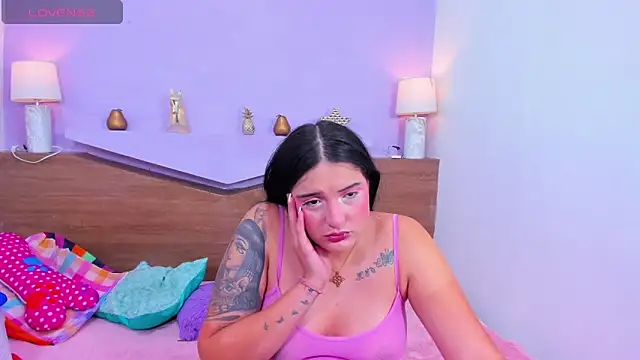 ScarletEmber3 online show from October 12, 4:37 am