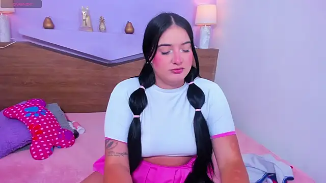 ScarletEmber3 online show from October 2, 10:48 pm