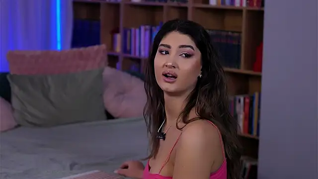 SarahPeach8 online show from February 8, 10:19 am