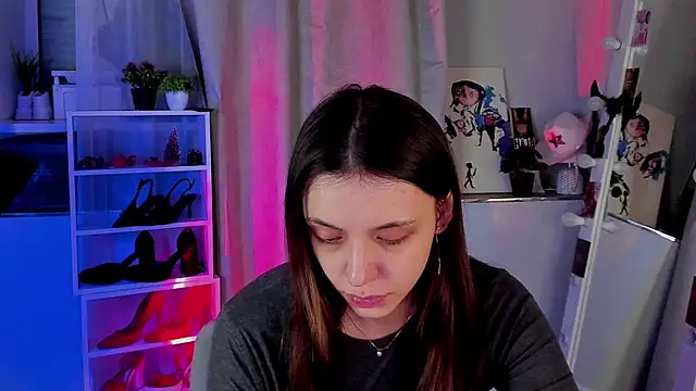 Sahara Shields online show from December 21, 10:30 am