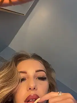 SexySofia 69 online show from June 8, 9:10 am