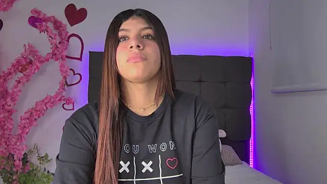 AmandaBrooks 18 online show from March 1, 2:33 am