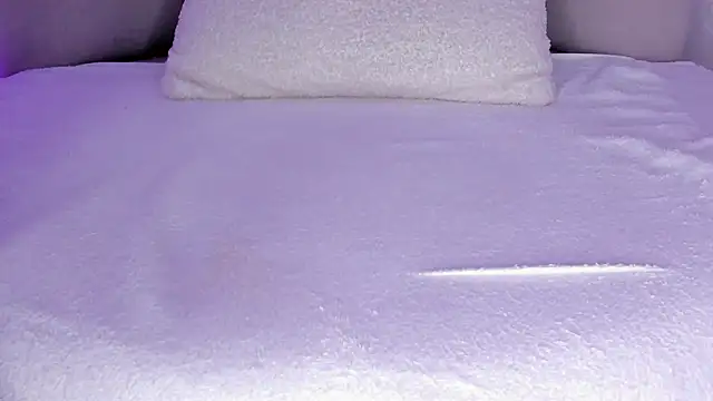 cutte hanna18 online show from March 12, 5:59 pm