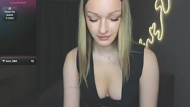 MargaretSweet1 online show from April 4, 12:20 am