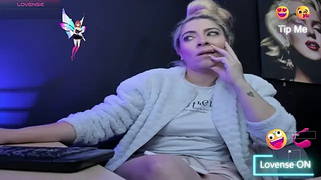 viktoria davis  online show from November 21, 12:56 am