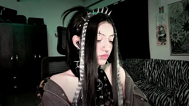 roxy toxic online show from February 25, 1:04 am