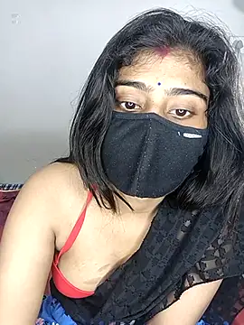 Love-N online show from November 13, 7:46 pm