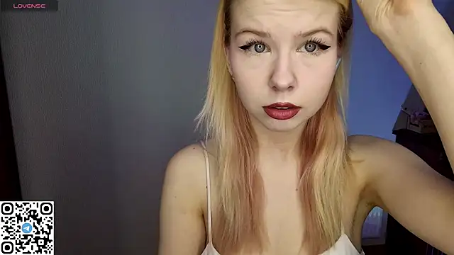 LynetHakes online show from March 2, 5:52 am