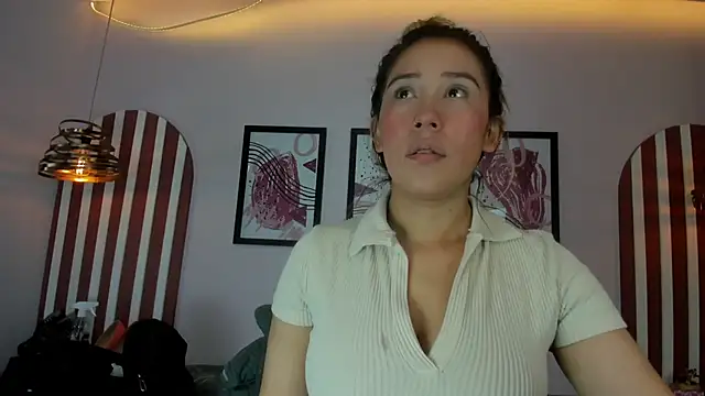 Lannajansen online show from September 21, 3:10 pm