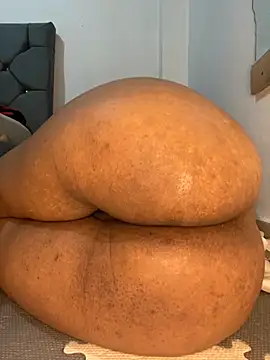 Snapshot of Charlotte_bronxxx chatting on September 25, 10:40 pm Charlotte bronxxx online show from September 25, 10:40 pm